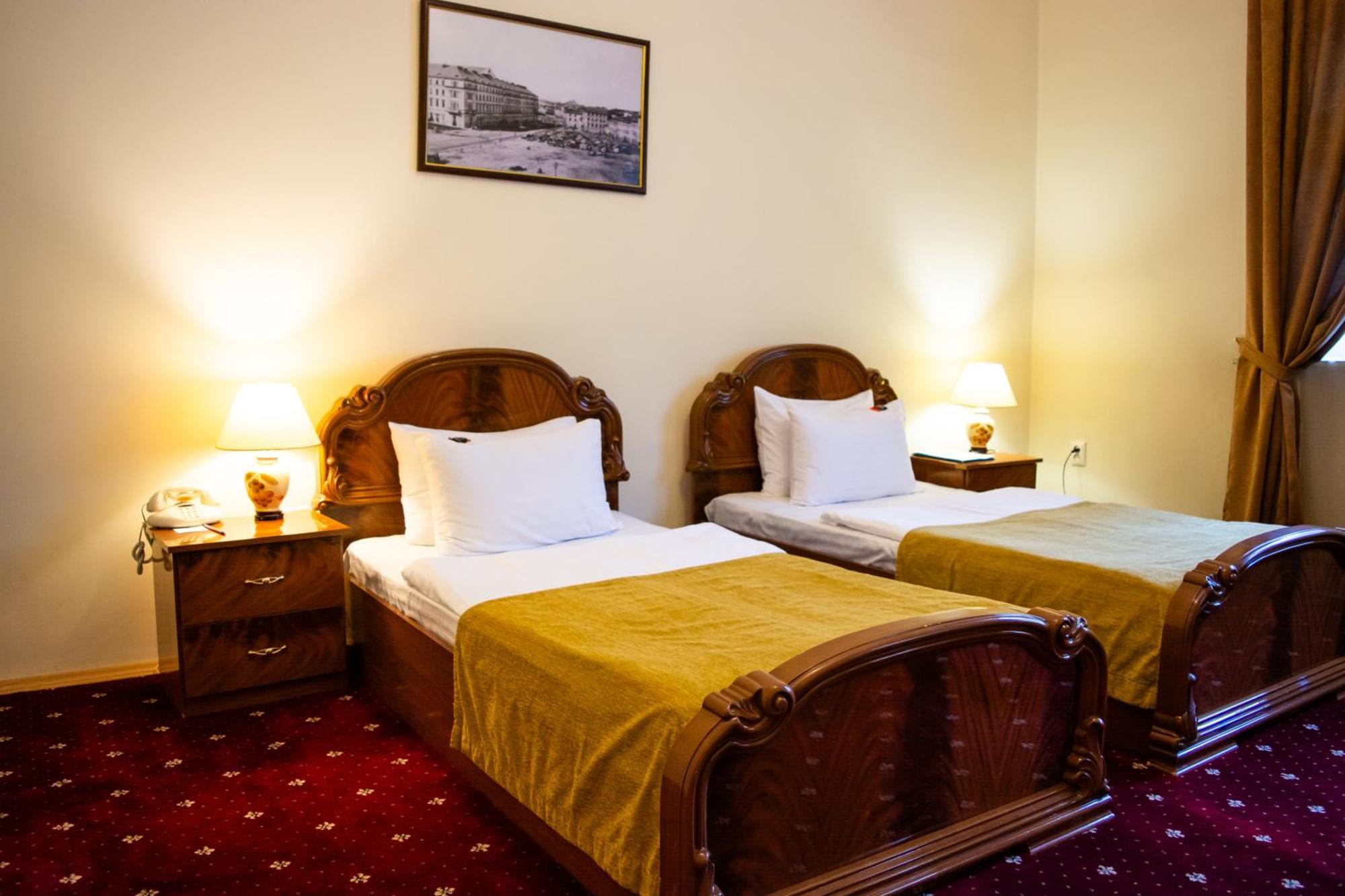 George Hotel Λβιβ Εξωτερικό φωτογραφία